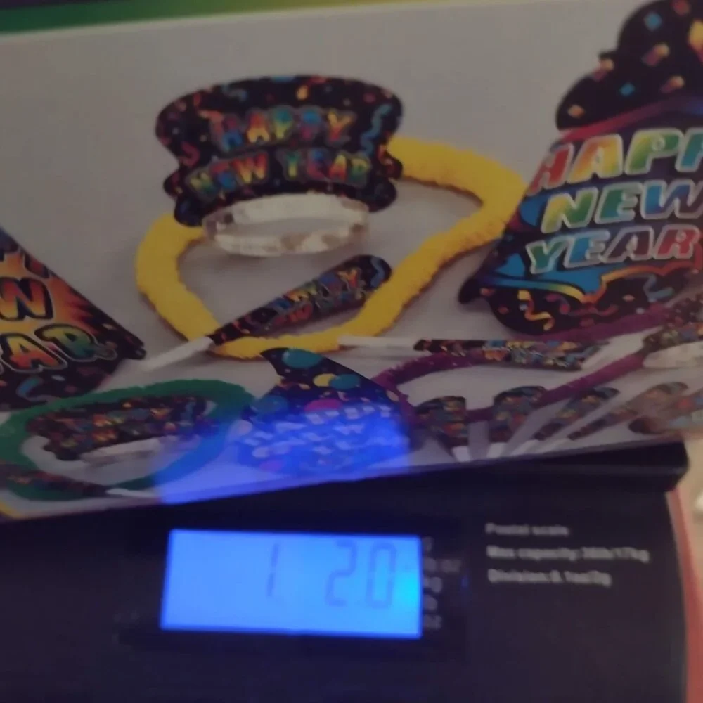 NEW huge lot of unused New Years Eve party supplies
